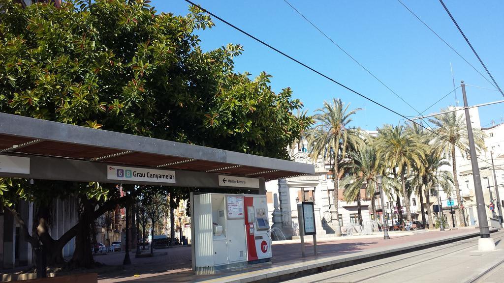 Apartment On Carrer Del Dr. Lluch Valencia Exterior photo